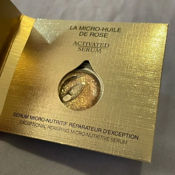Dior Prestige La Micro-Huile de Rose Activated Serum - Picture 2 of 2